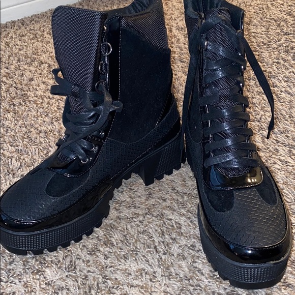 Combat boots - Picture 2 of 2